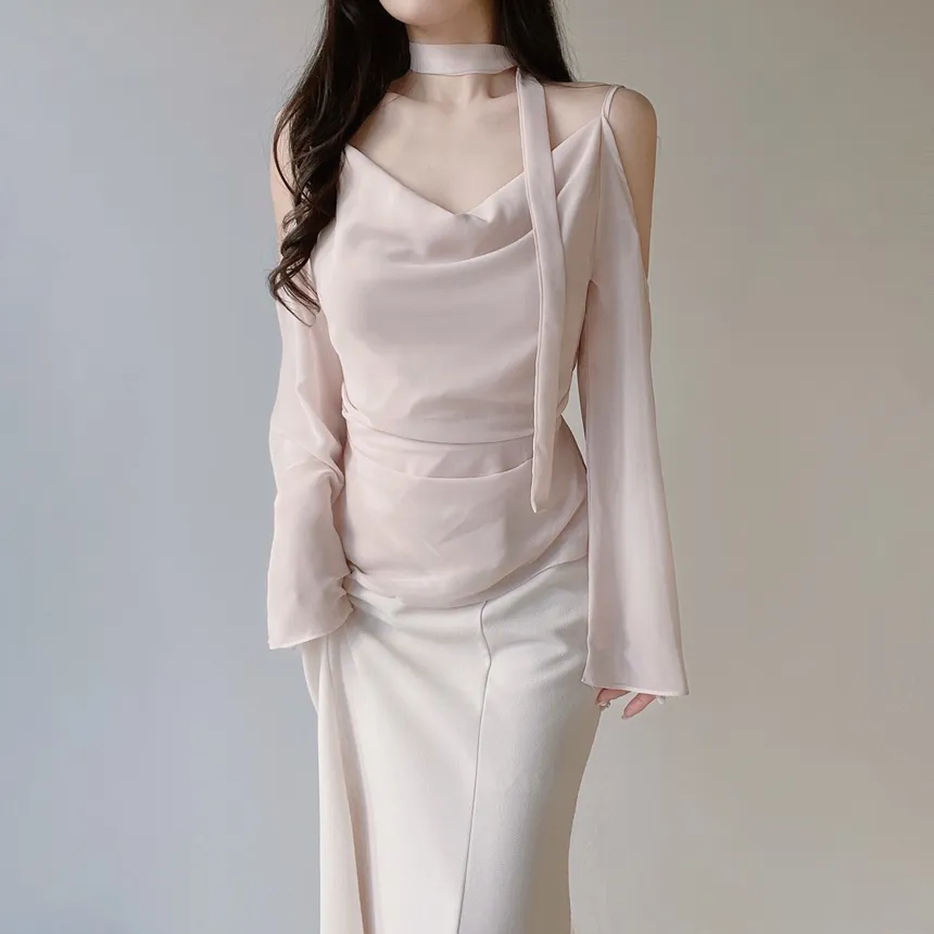 長袖オープンショルダードレープベルスリーブバックリボンブラウスストラップ付 | mirangmirang | 詳細画像3