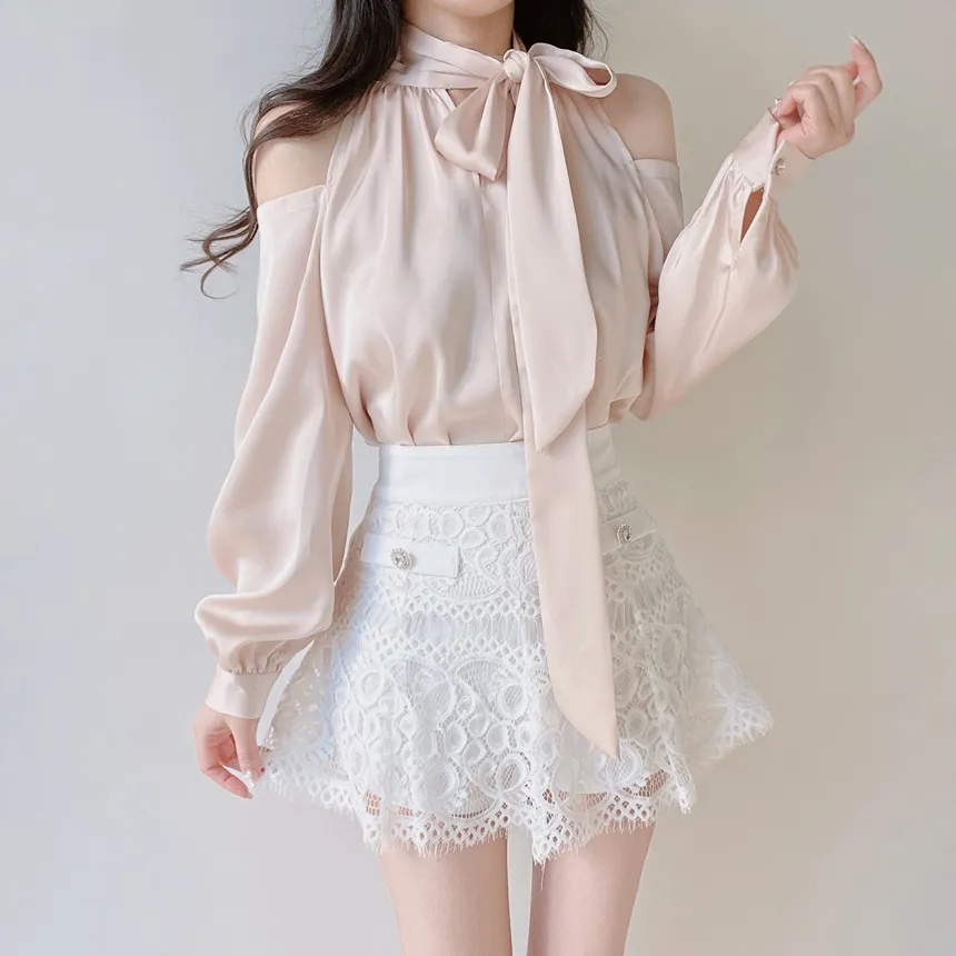 長袖ホルターネックオープンショルダーシャーリングブラウスストラップ付 | mirangmirang | 詳細画像22