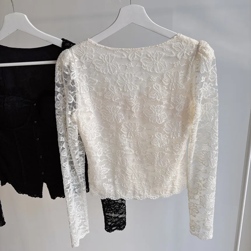 レースフェイクボタン長袖スリム花柄ブラウスカップ付 | mirangmirang | 詳細画像20