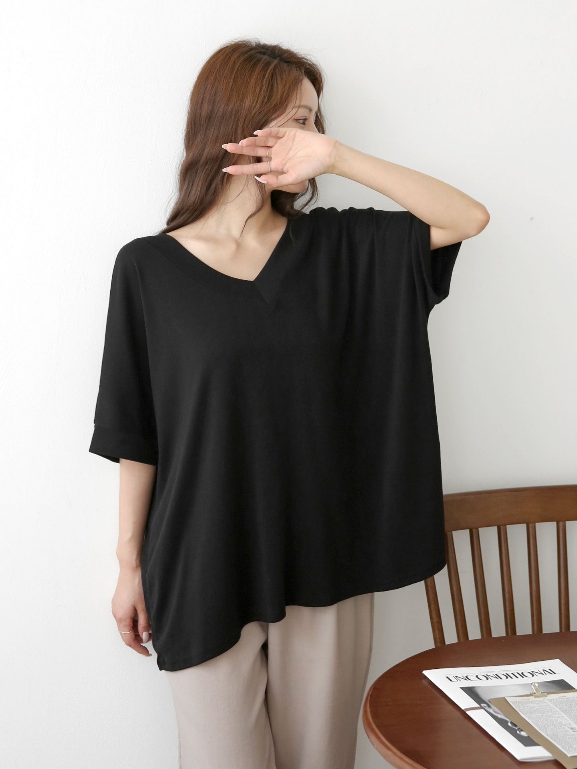 Vネックオーバーサイズルーズ半袖無地Tシャツ | 詳細画像14