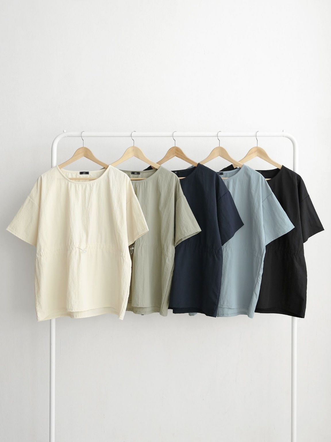 ナイロンシャーリングオーバーサイズドローコード半袖フレアAラインワイドネックハーフドロップショルダー無地Tシャツ | 詳細画像20