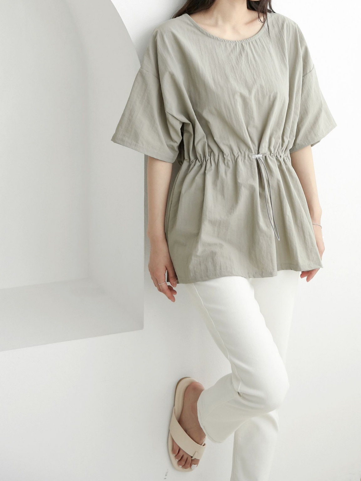 ナイロンシャーリングオーバーサイズドローコード半袖フレアAラインワイドネックハーフドロップショルダー無地Tシャツ | 詳細画像13