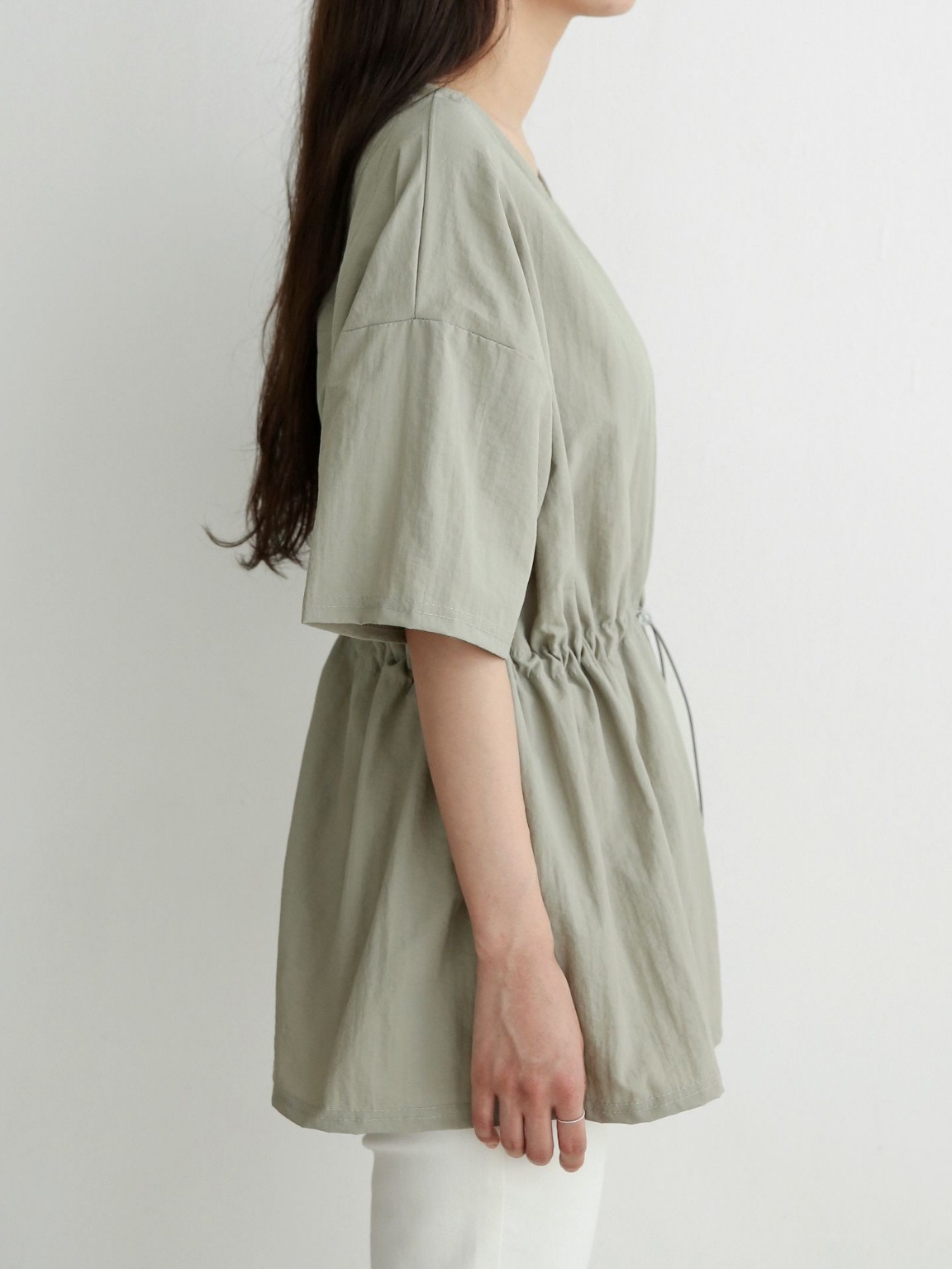 ナイロンシャーリングオーバーサイズドローコード半袖フレアAラインワイドネックハーフドロップショルダー無地Tシャツ | 詳細画像16