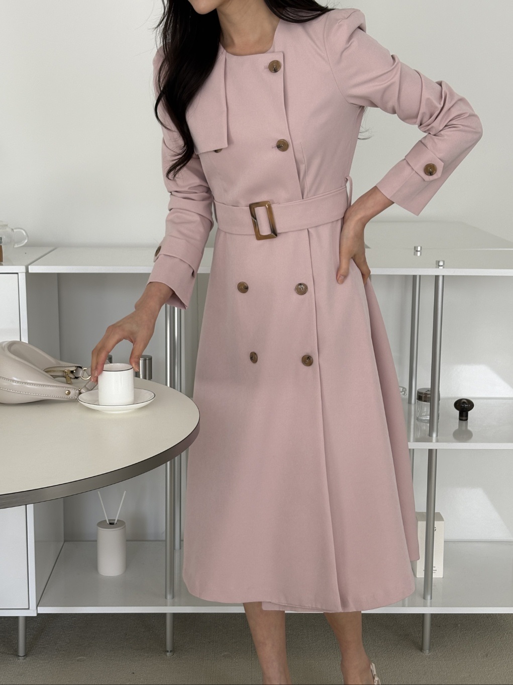 ラウンドネック肩パッドパフスリーブスリムロング長袖フレアAラインボタンスリーブループ無地ワンピースベルト付 | 詳細画像2