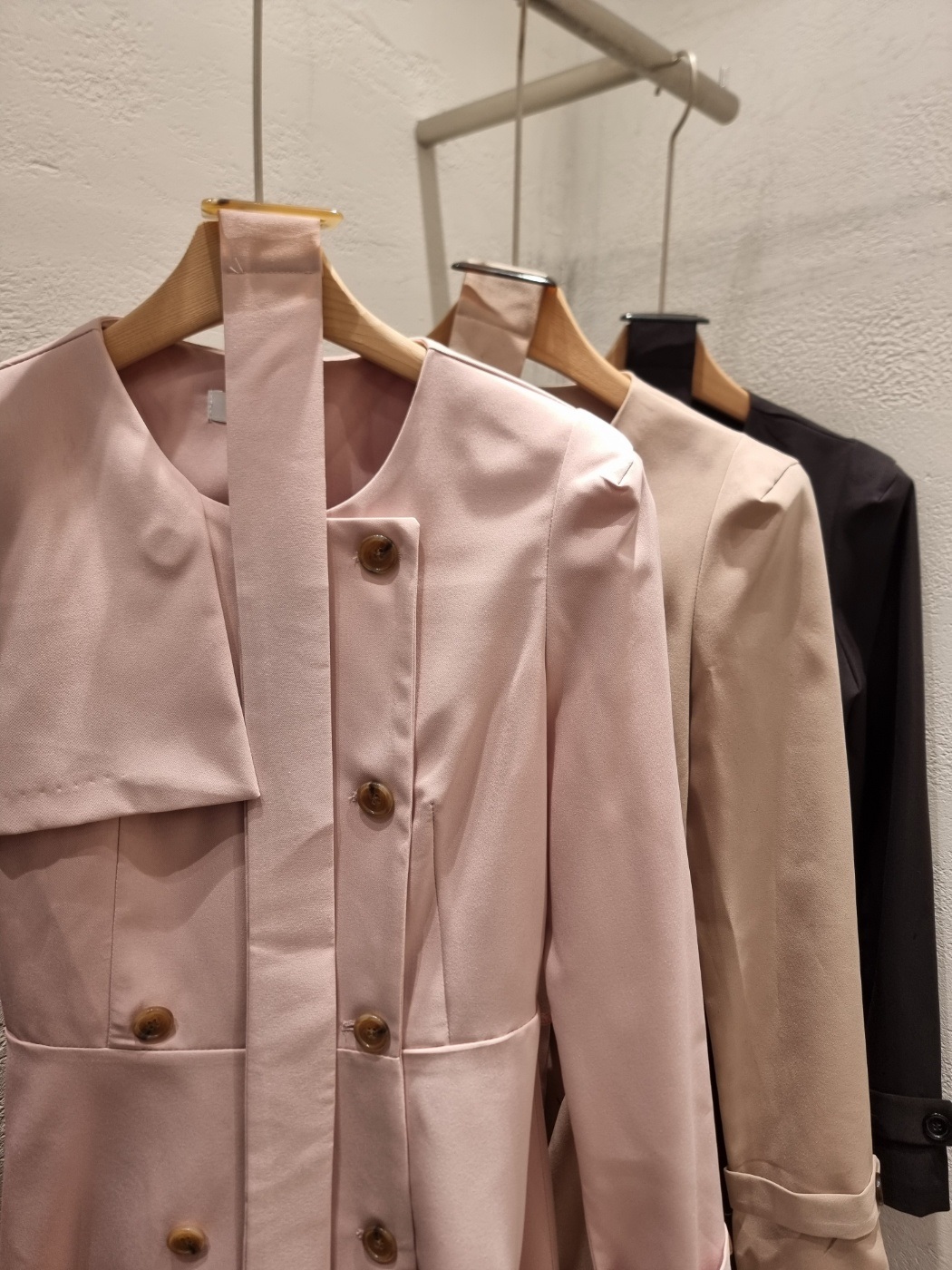 ラウンドネック肩パッドパフスリーブスリムロング長袖フレアAラインボタンスリーブループ無地ワンピースベルト付 | 詳細画像23