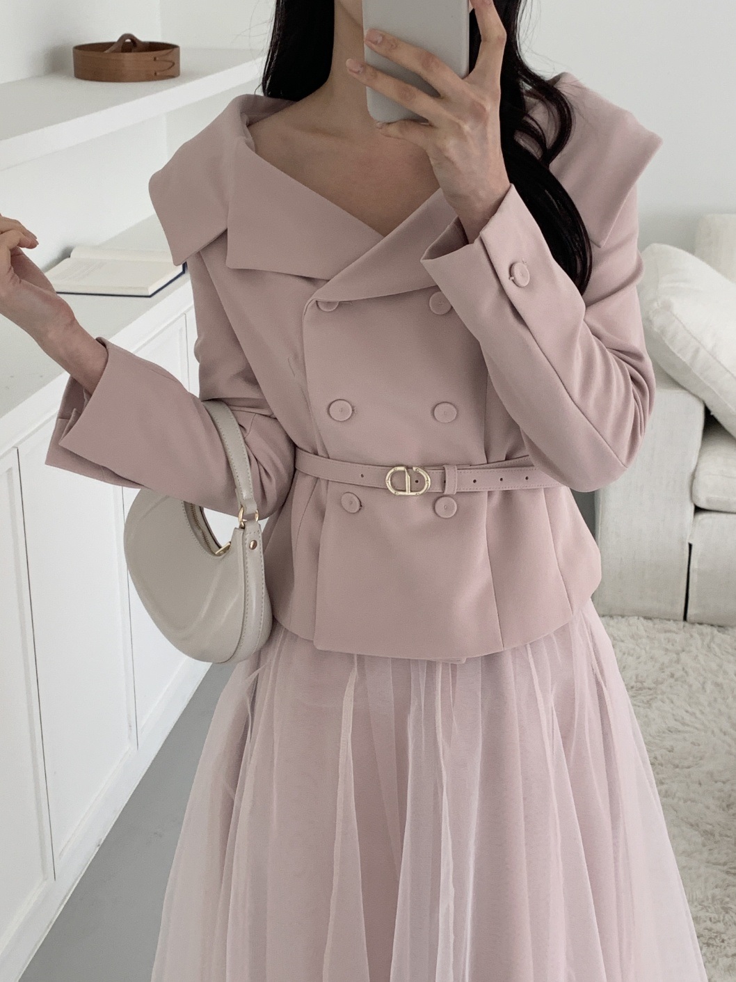 Vネック肩パッドラインショート長袖ワイドネックダブルボタン無地ダブルジャケットベルト付 | 詳細画像3