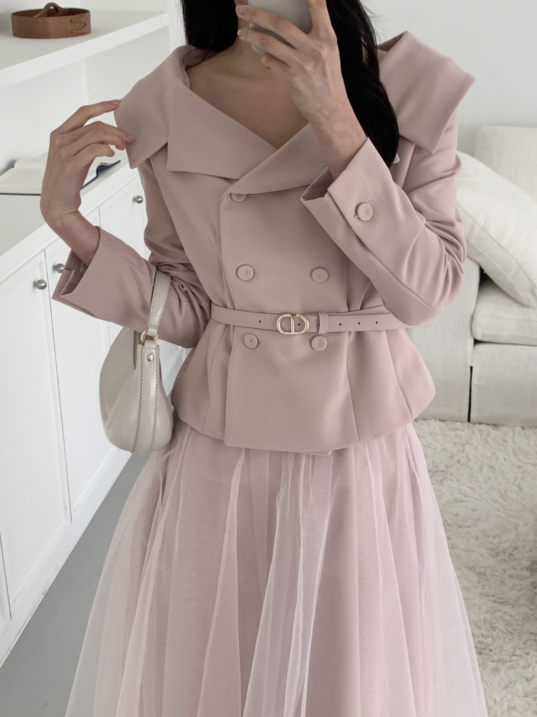 Vネック肩パッドラインショート長袖ワイドネックダブルボタン無地ダブルジャケットベルト付 | 詳細画像5