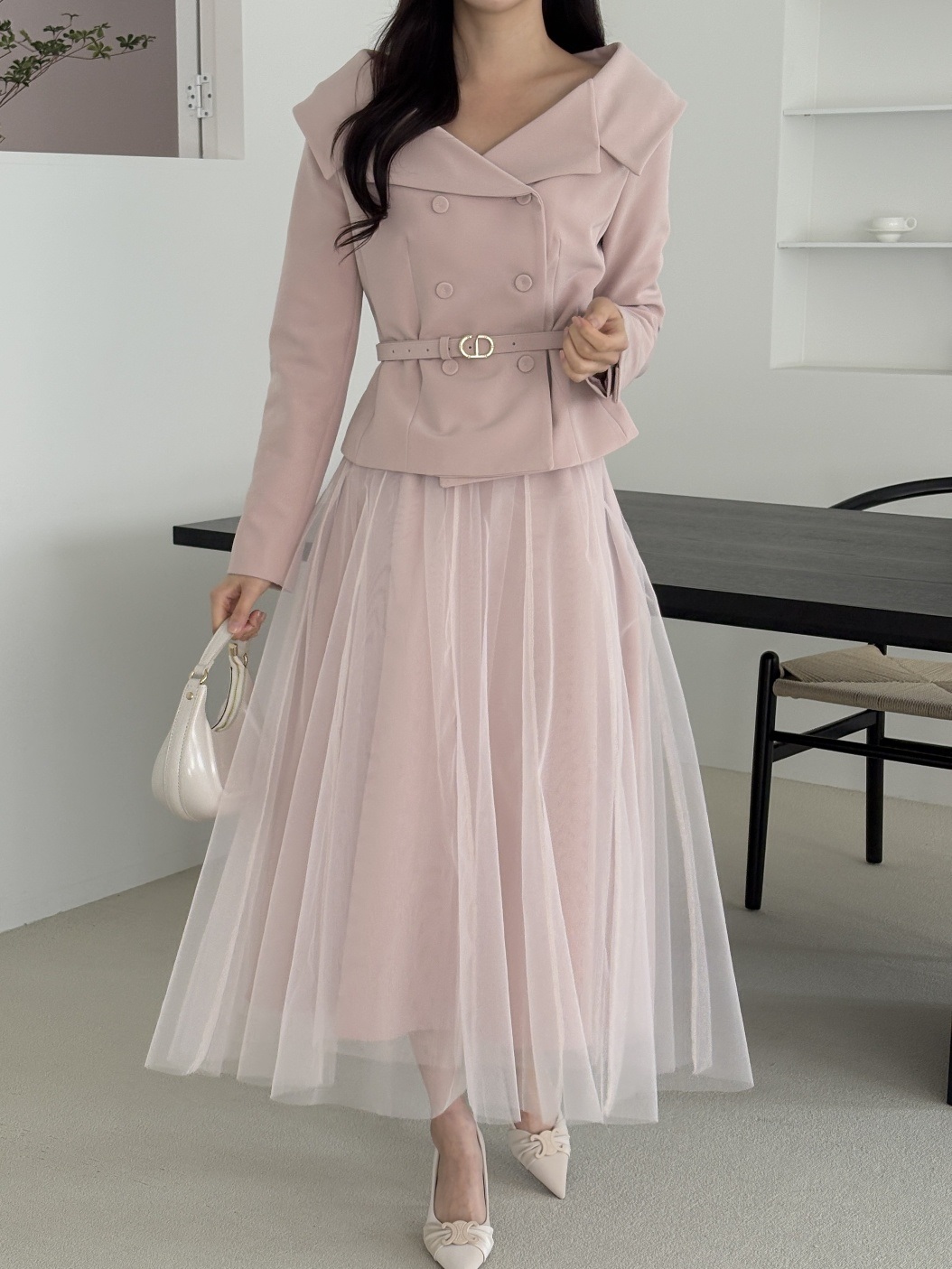 Vネック肩パッドラインショート長袖ワイドネックダブルボタン無地ダブルジャケットベルト付 | 詳細画像14