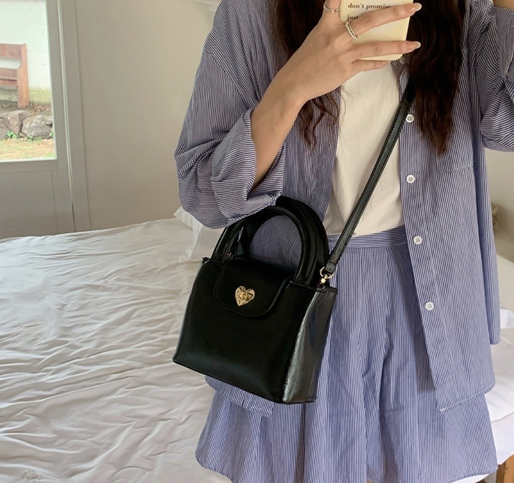 レザー調ハートショルダーバッグトートバッグ2WAY | 詳細画像2