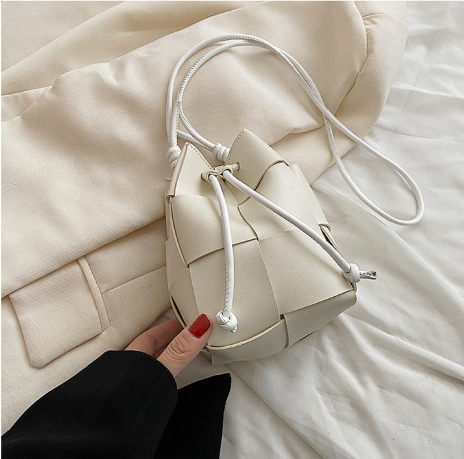 レザー調ショルダーバッグ | 詳細画像5