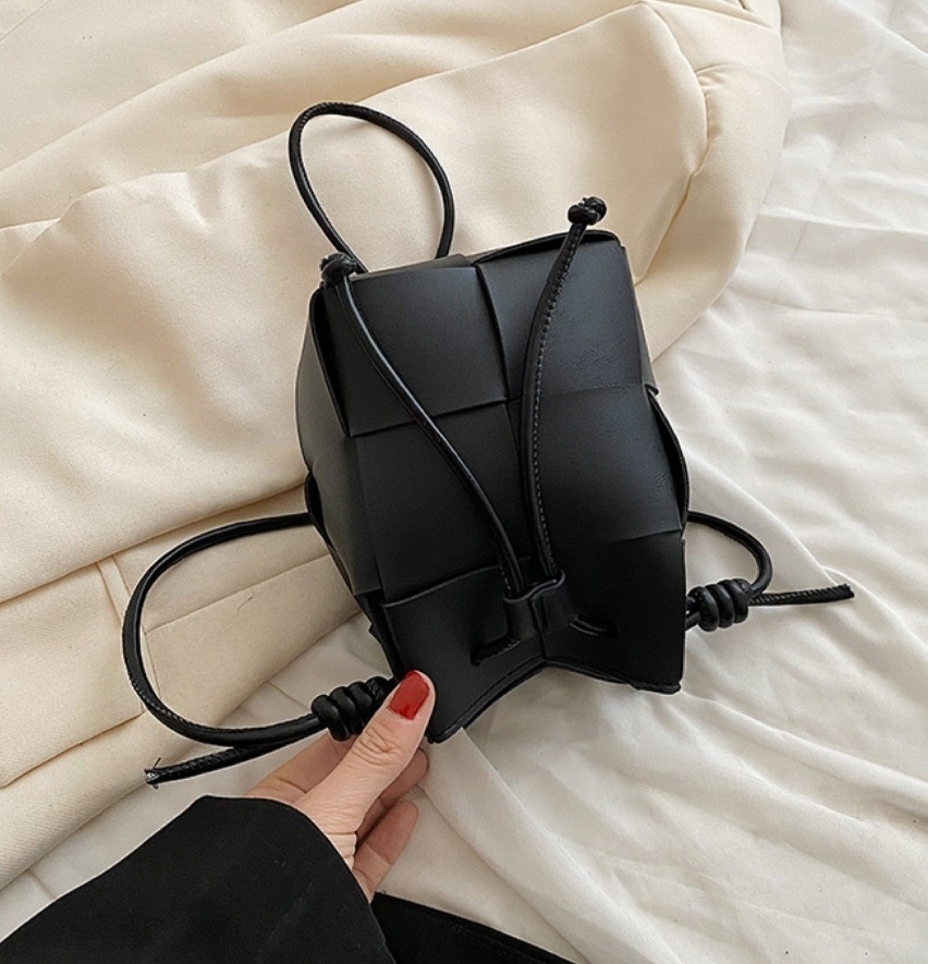 レザー調ショルダーバッグ | 詳細画像8