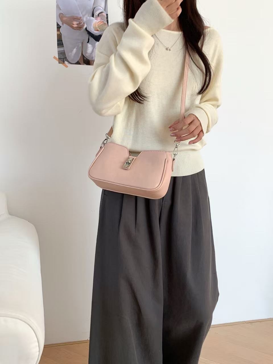 レザー調バックルミニショルダーバッグストラップ付 | 詳細画像5