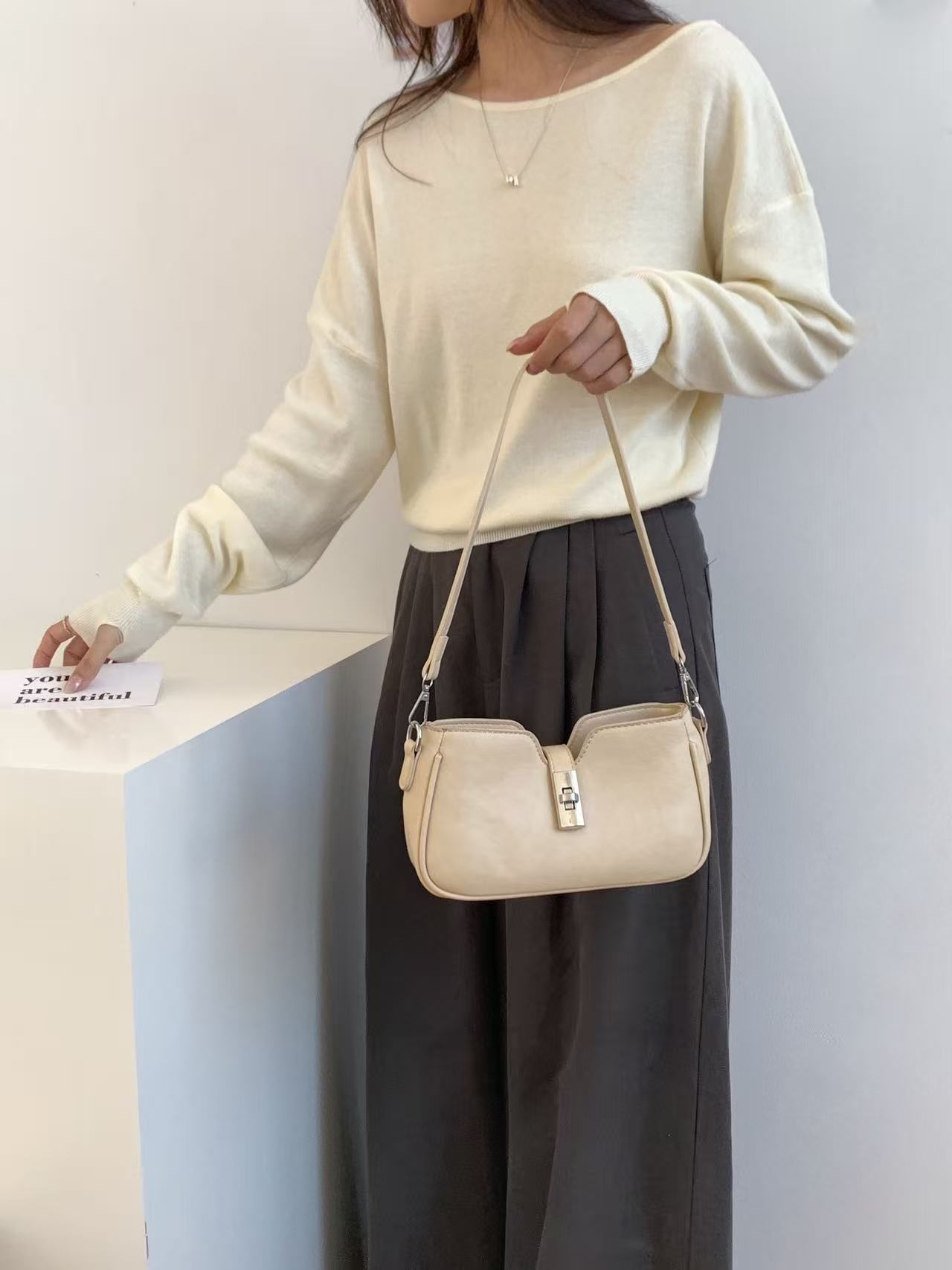 レザー調バックルミニショルダーバッグストラップ付 | 詳細画像8