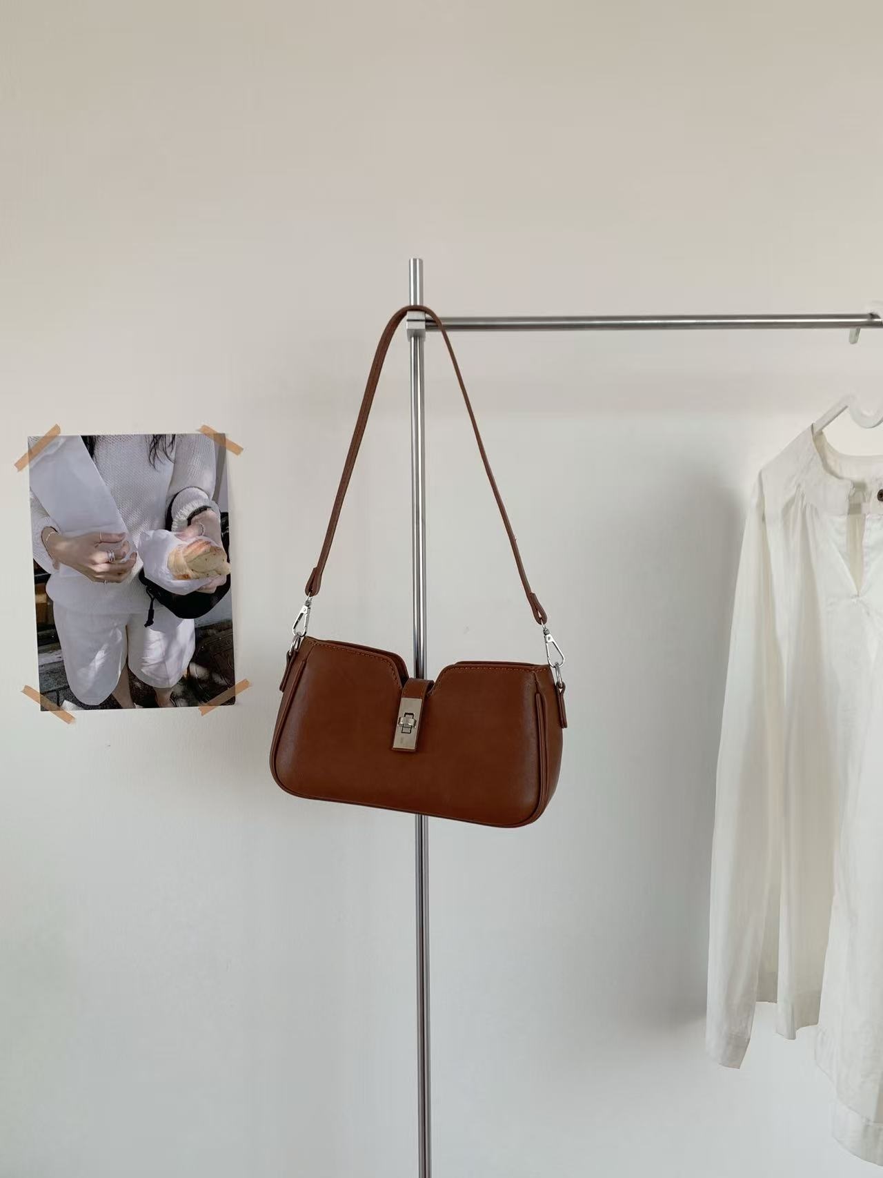 レザー調バックルミニショルダーバッグストラップ付 | 詳細画像13