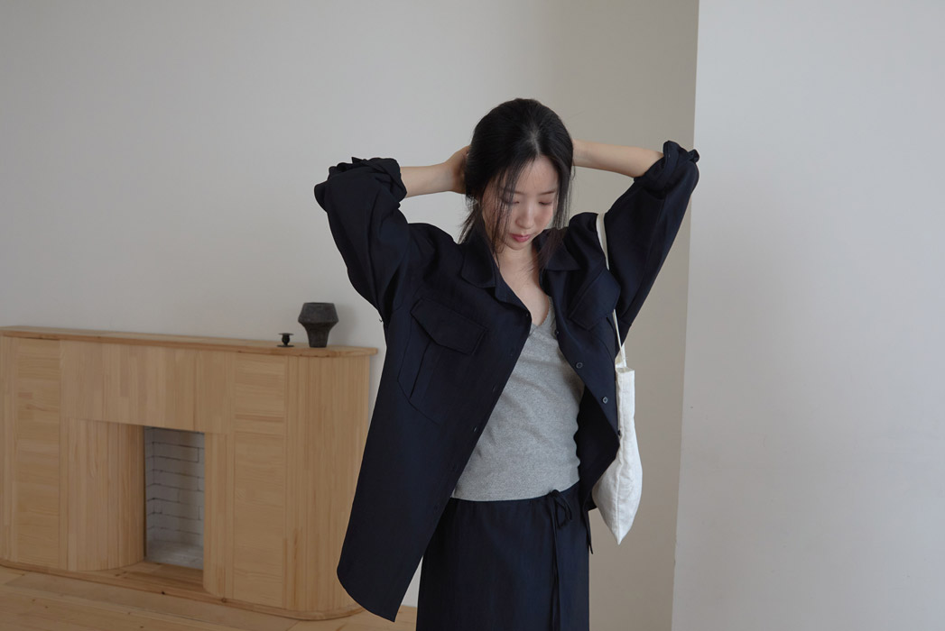 ベルベットベロアナイロンボタンカラーポケットルーズ無地ブラウス春秋 | 詳細画像22