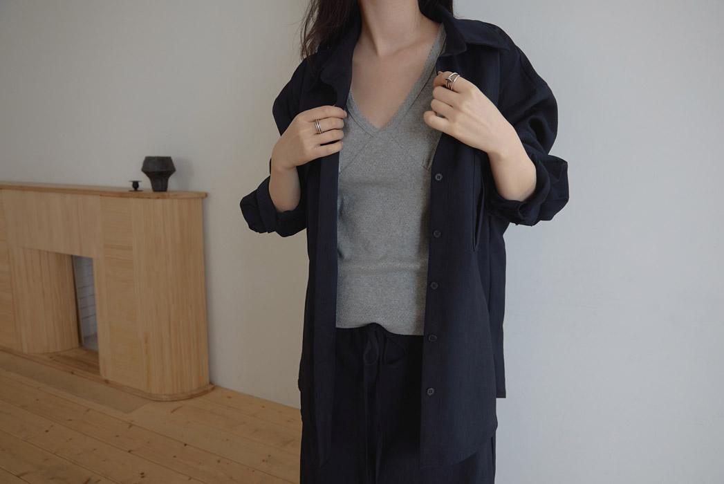 ベルベットベロアナイロンボタンカラーポケットルーズ無地ブラウス春秋 | 詳細画像23