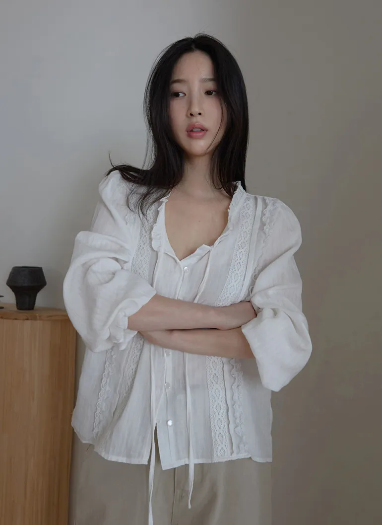 コットンリボン(固定)ラウンドネックフリルピンタックレース無地ブラウス春夏秋 | 詳細画像1