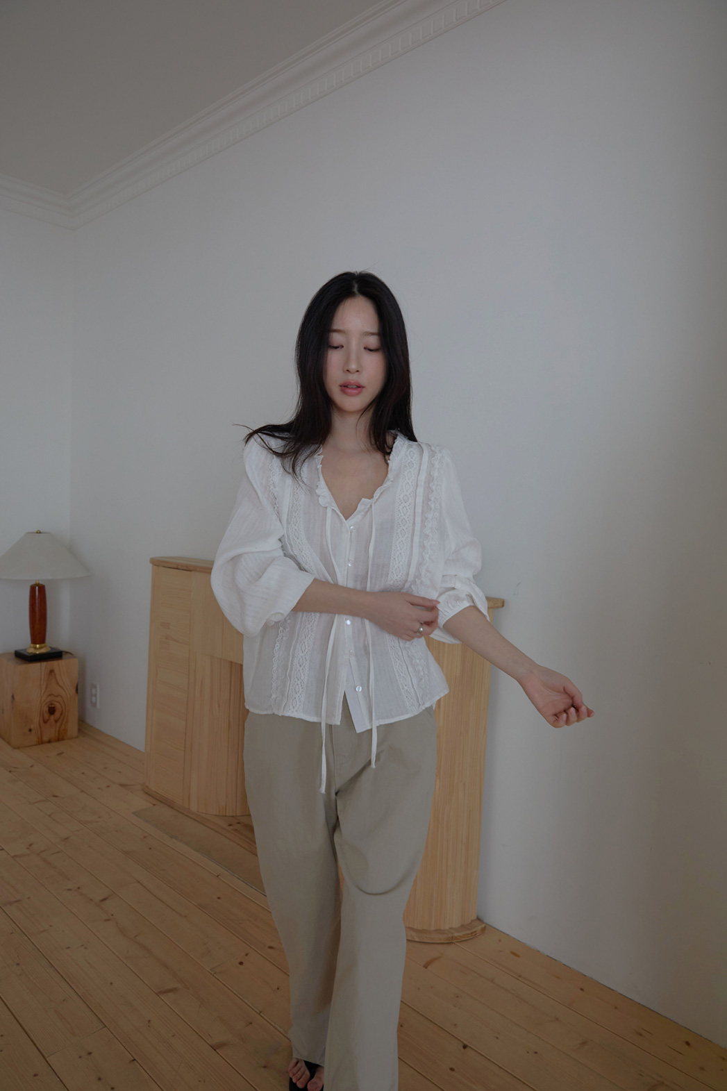 コットンリボン(固定)ラウンドネックフリルピンタックレース無地ブラウス春夏秋 | 詳細画像6