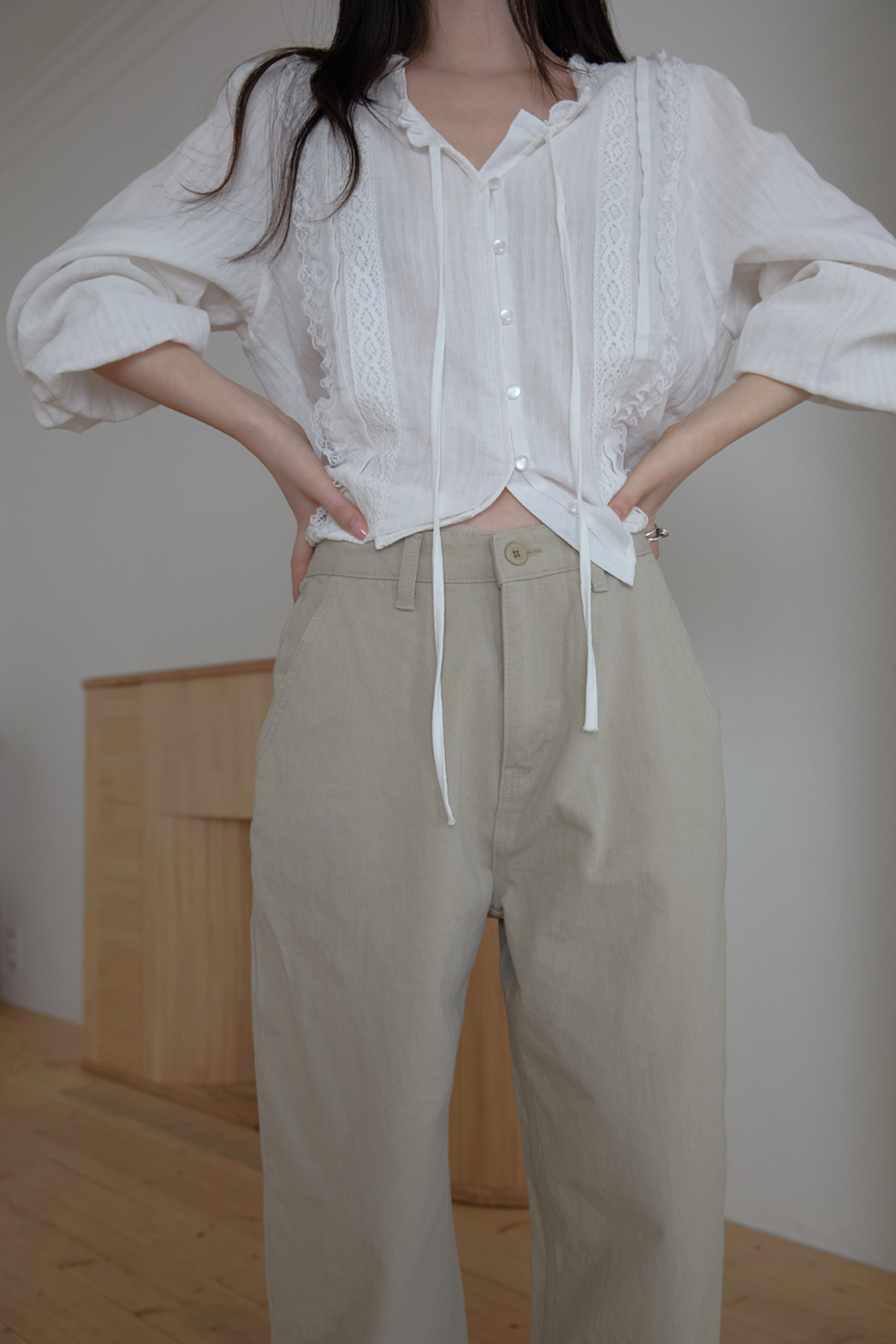 コットンリボン(固定)ラウンドネックフリルピンタックレース無地ブラウス春夏秋 | 詳細画像11