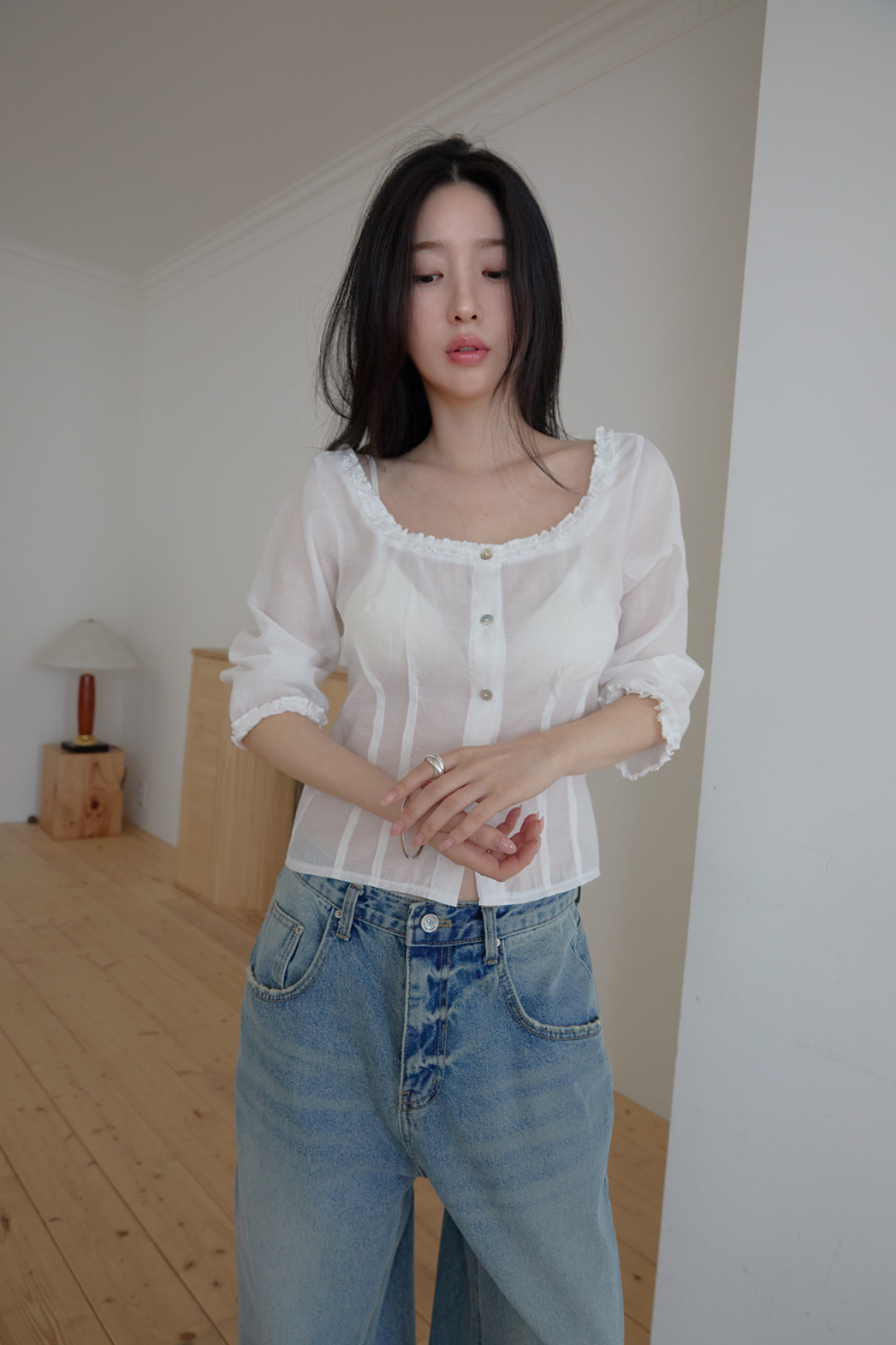 ベルベットベロアボタンスクエアネックラッフルクロップド無地ブラウス春夏秋 | 詳細画像5