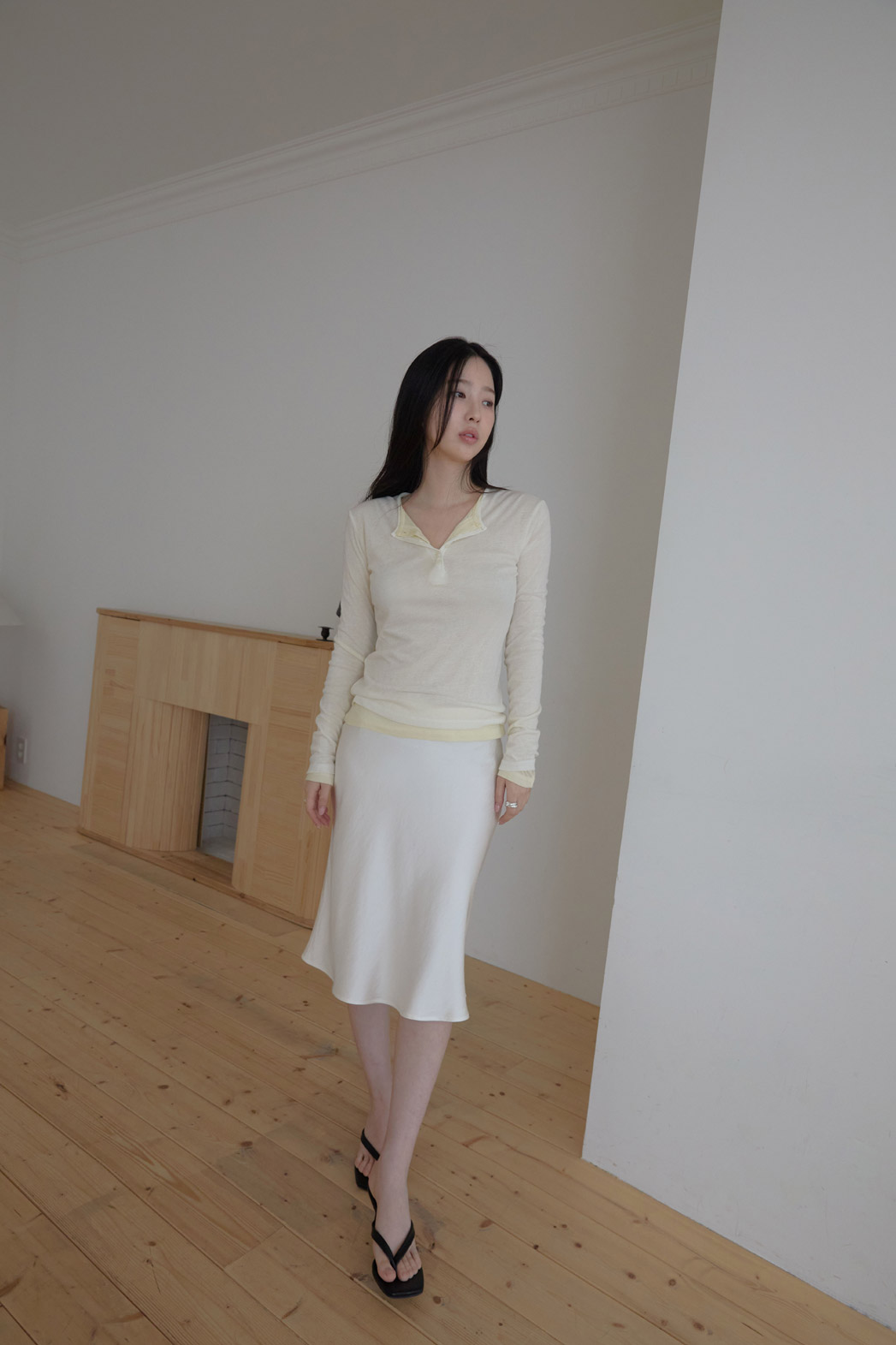 ウール混ボタンラウンドネックスリム無地Tシャツオールシーズン | 詳細画像2