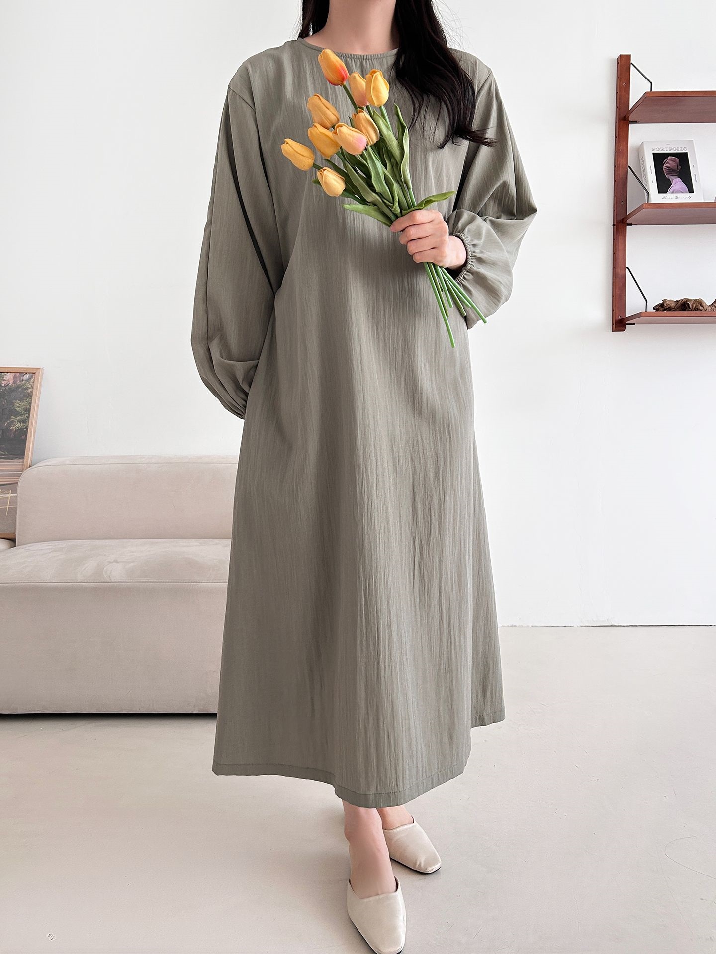 ラウンドネックポケットオーバーサイズロング長袖バックリボン無地ワンピース | 詳細画像5