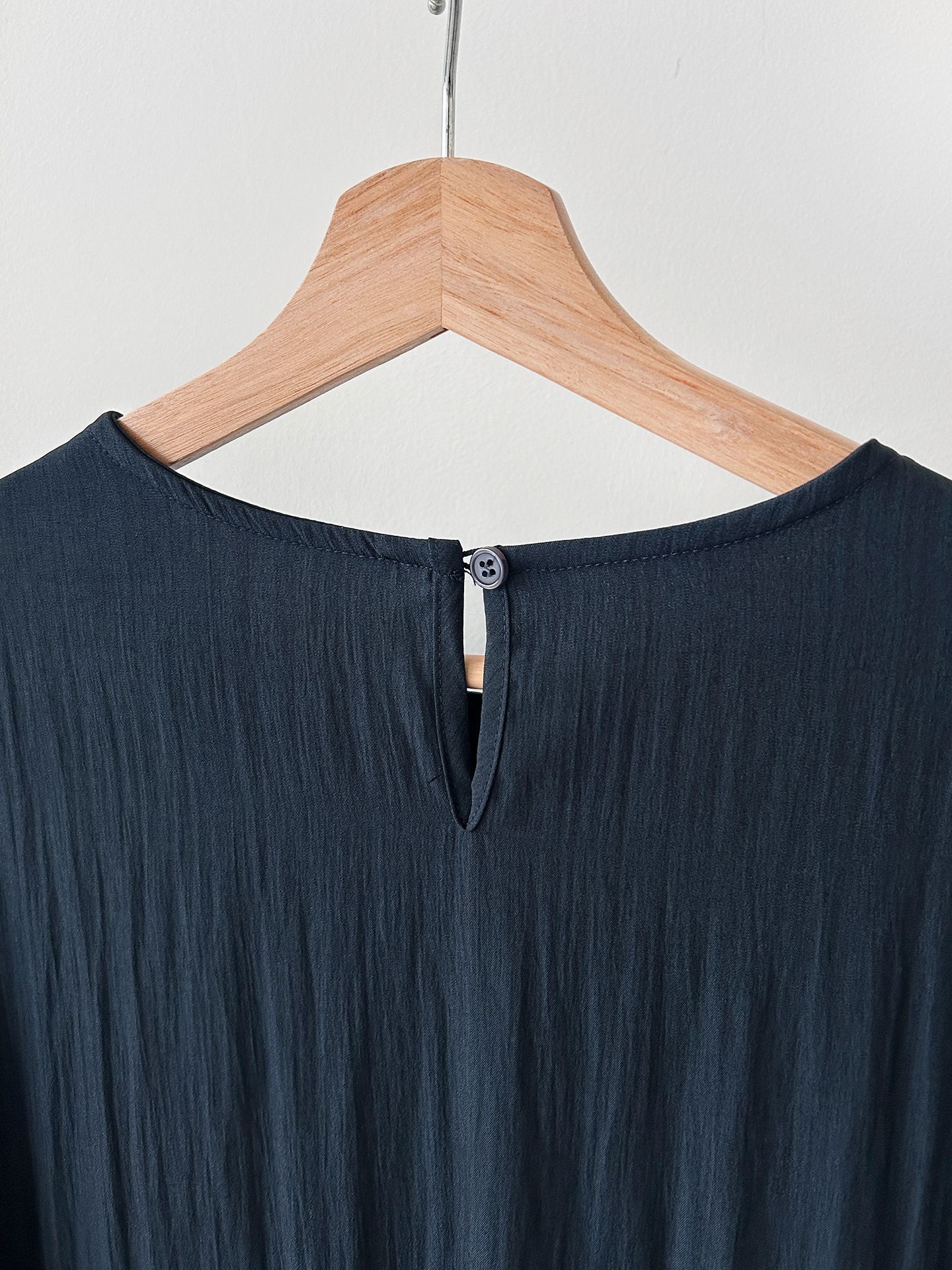 ラウンドネックポケットオーバーサイズロング長袖バックリボン無地ワンピース | 詳細画像16