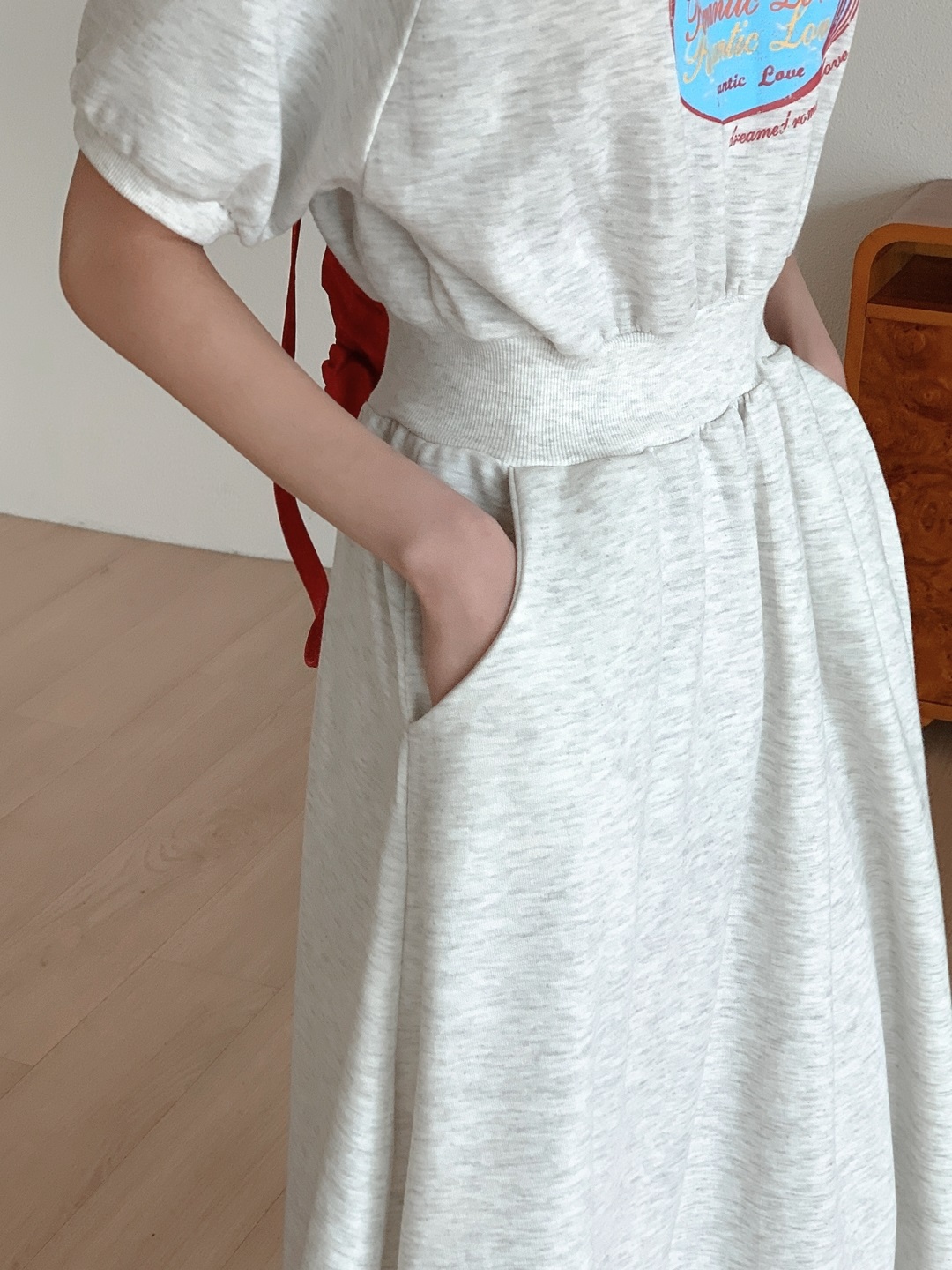 ポケットウエストゴムラグランロング半袖フレアプリントワンピース | 詳細画像12