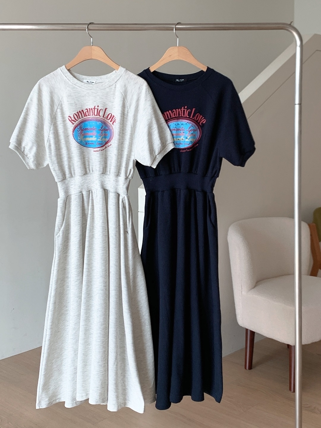 ポケットウエストゴムラグランロング半袖フレアプリントワンピース | 詳細画像16