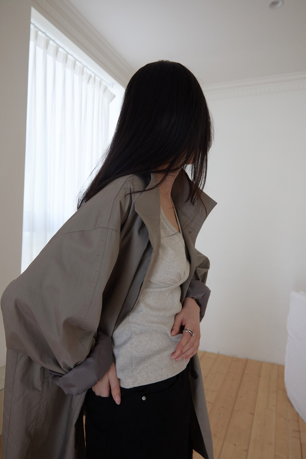 コットンVネックパンチングラインスリム花柄Tシャツオールシーズン | 詳細画像19