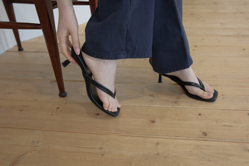 レザー調スクエアトゥ無地ヒールサンダル春夏秋 | 詳細画像7