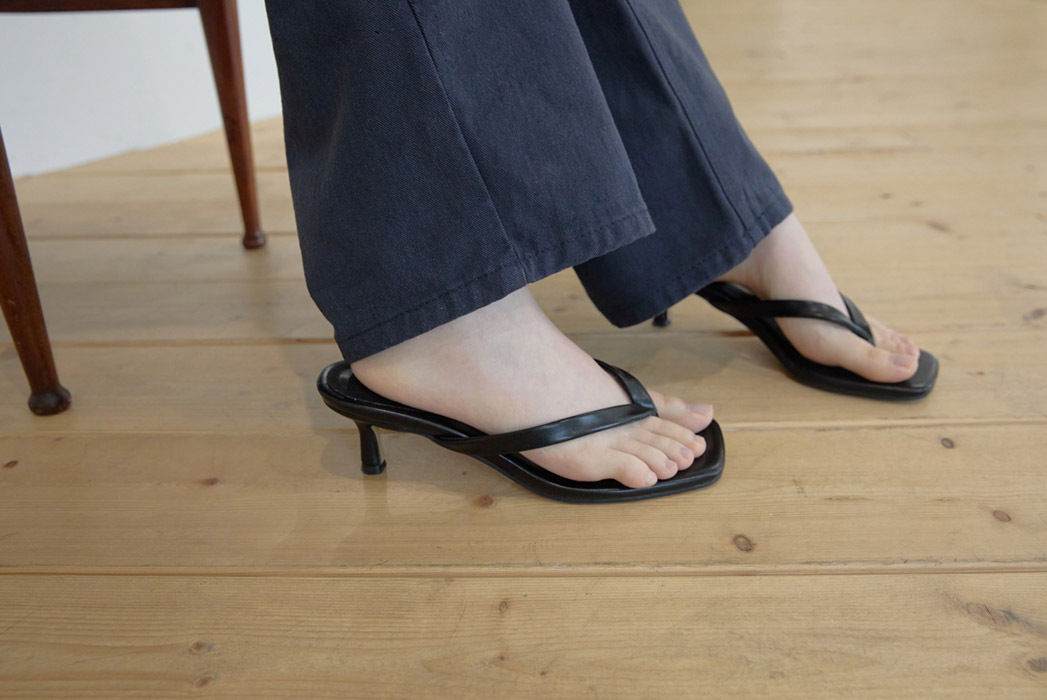 レザー調スクエアトゥ無地ヒールサンダル春夏秋 | 詳細画像8