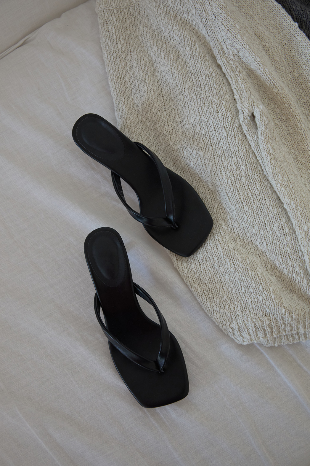 レザー調スクエアトゥ無地ヒールサンダル春夏秋 | 詳細画像9