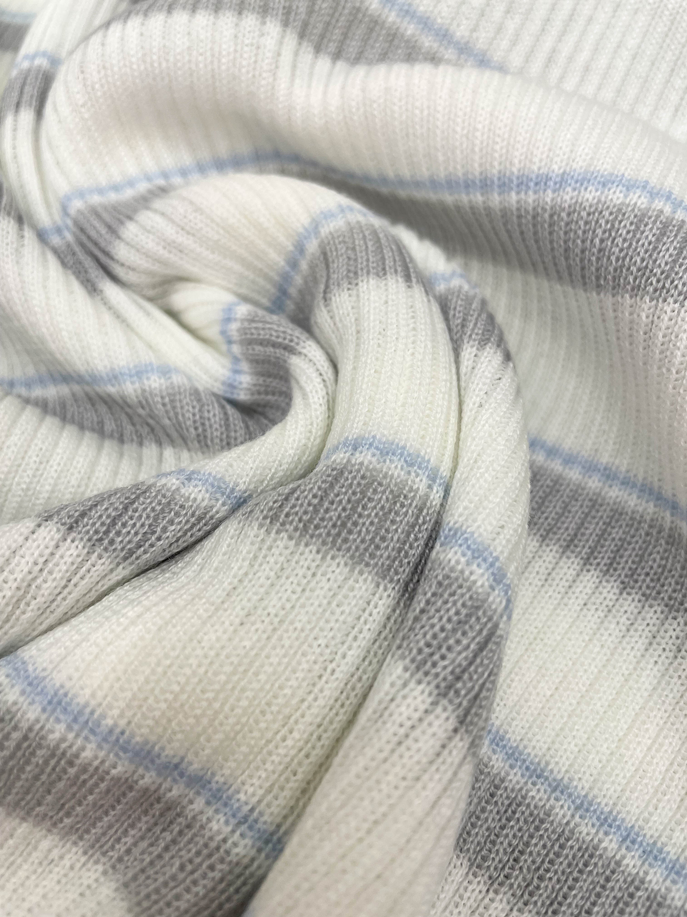 アクリルボタンラウンドネックスリム長袖セミクロップドボーダーカーディガン | 詳細画像17