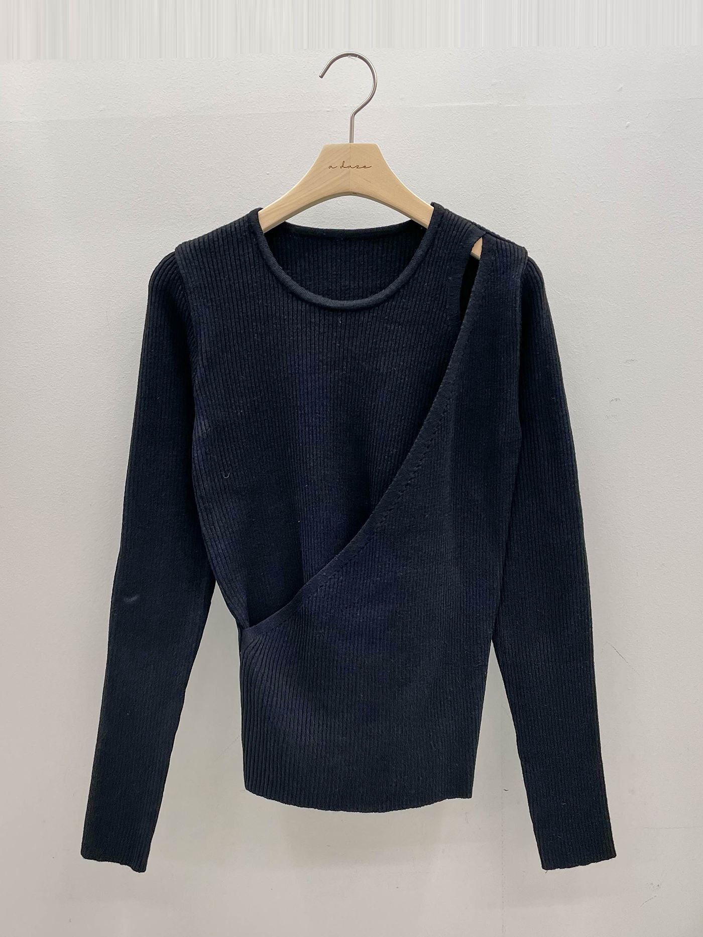 リブラウンドネックワンショルダースリムレイヤード風カシュクールアンバランス長袖無地ニット | 詳細画像16