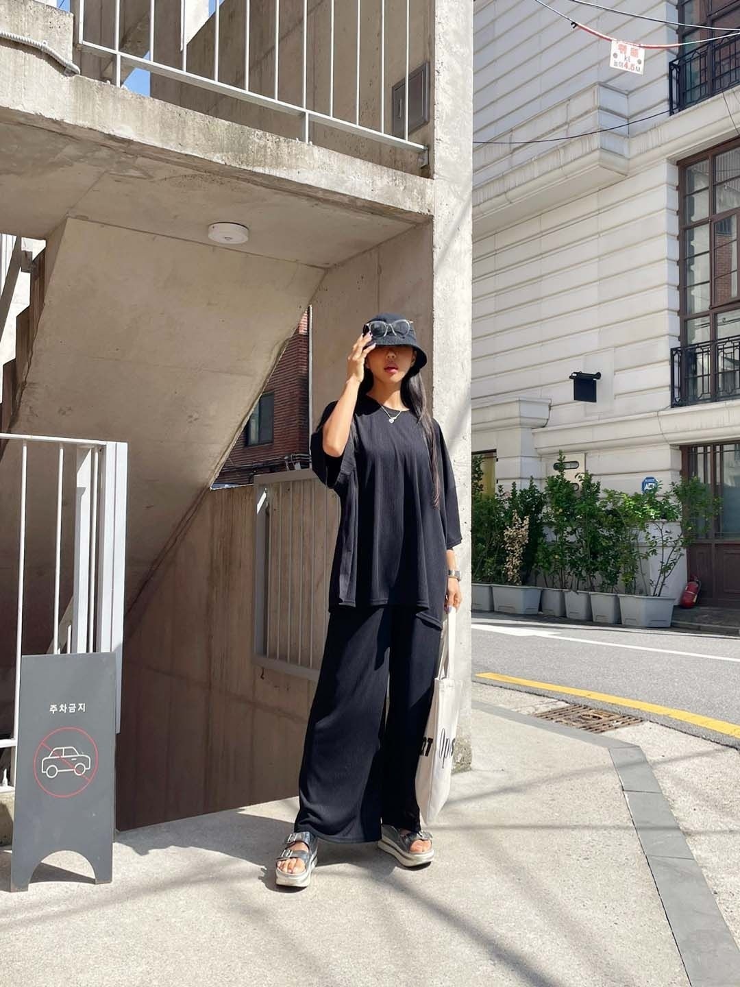 ラウンドネックスリットポケットウエストゴムオーバーサイズ半袖無地セットアップ | 詳細画像7