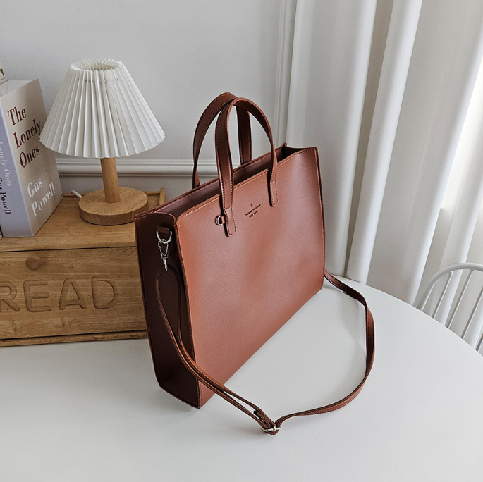 レザー調ビッグショルダーバッグストラップ付 | 詳細画像24