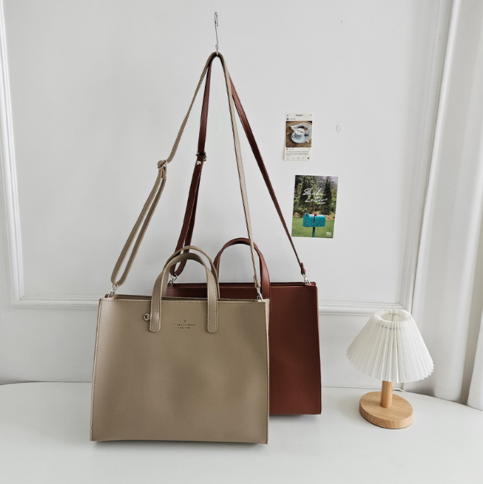 レザー調ビッグショルダーバッグストラップ付 | 詳細画像26