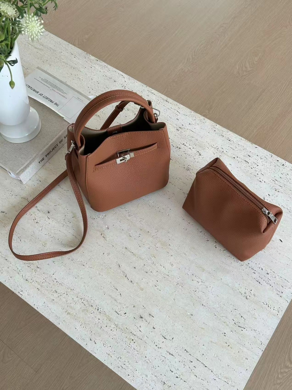 レザー調ショルダーバッグポーチ付 | 詳細画像11