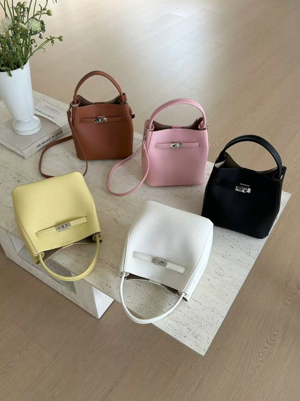 レザー調ショルダーバッグポーチ付 | 詳細画像13