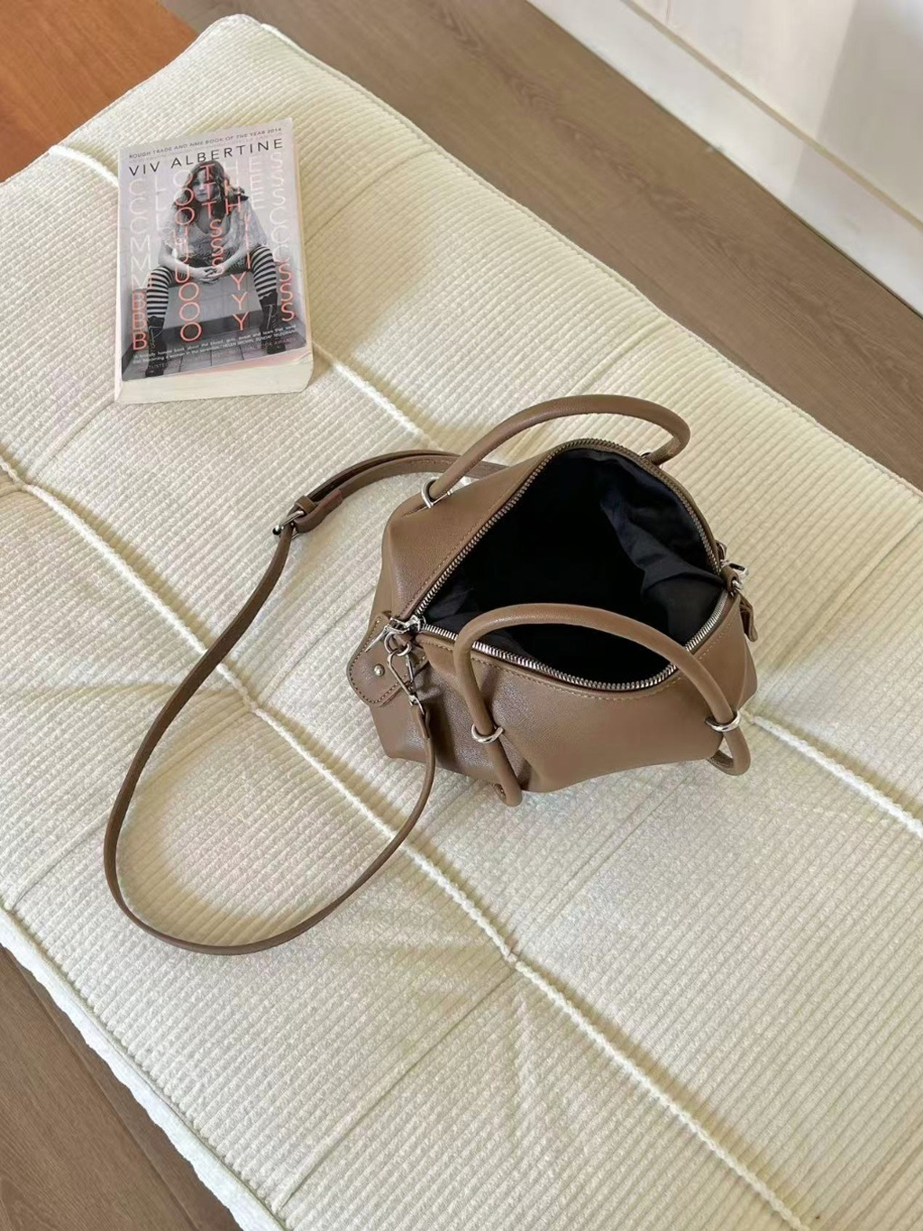 レザー調Hラインショルダーバッグ | 詳細画像17