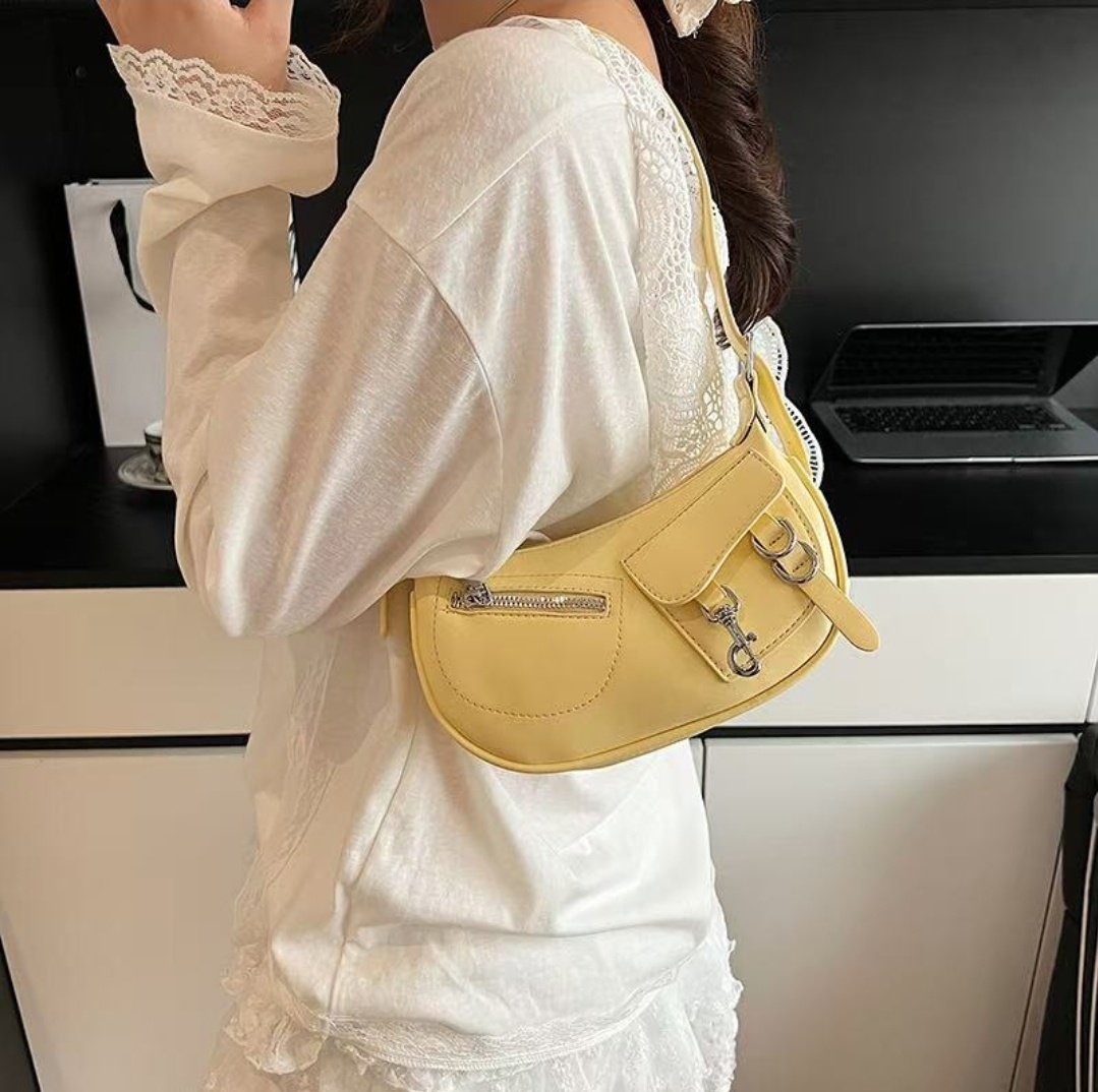 レザー調ジップアップバックルHラインショルダーバッグ | 詳細画像3