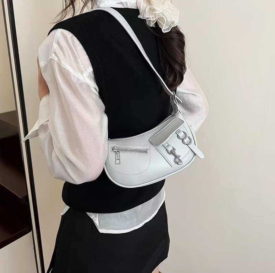 レザー調ジップアップバックルHラインショルダーバッグ | 詳細画像8