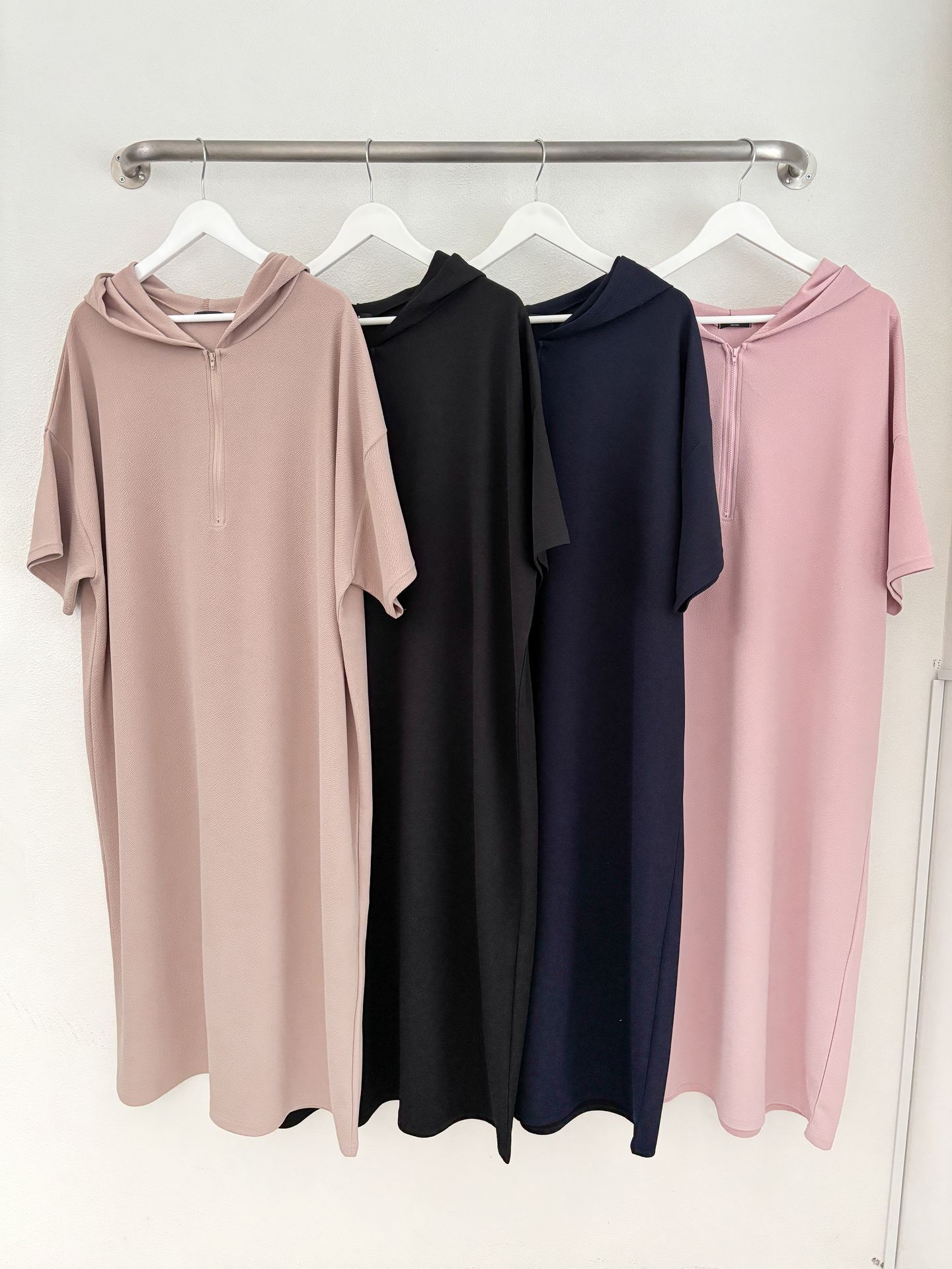 ジップアップフードロング長袖ワンピース | 詳細画像2