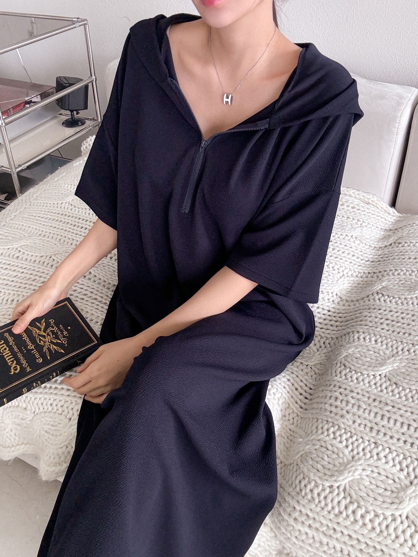 ジップアップフードロング長袖ワンピース | 詳細画像3