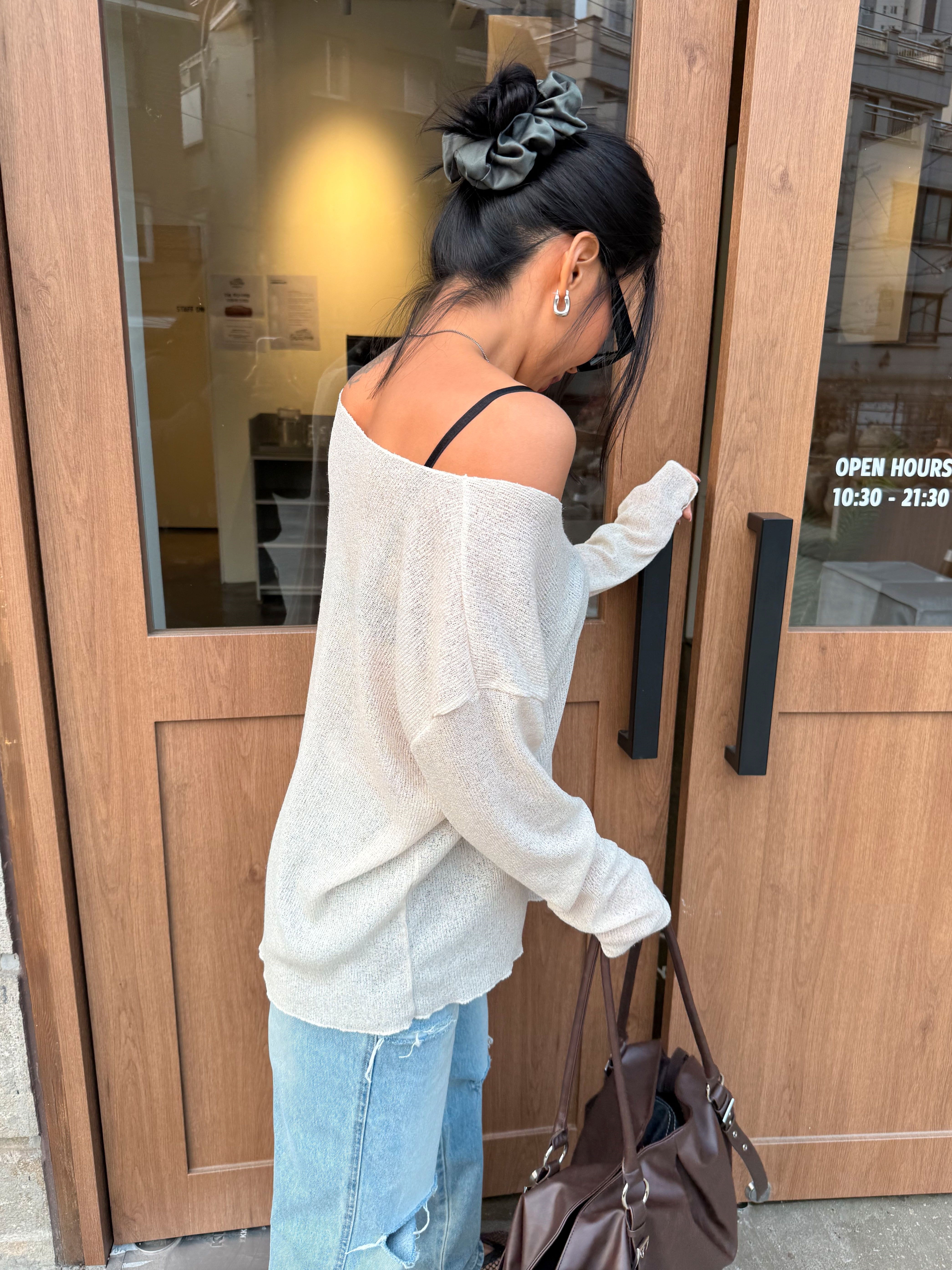 Uネックベーシックルーズ長袖ニット | 詳細画像19