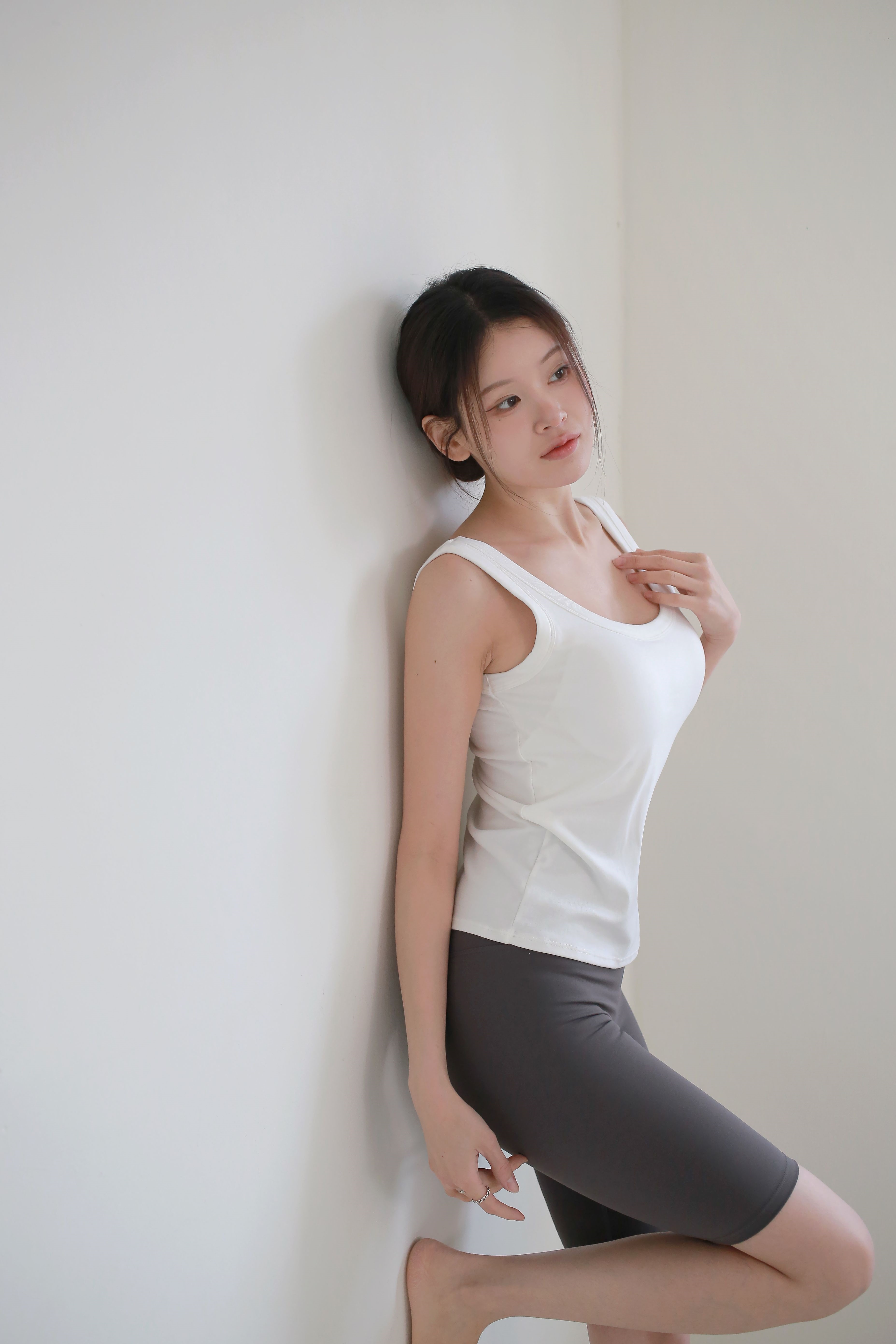 ストレッチラウンドネックベーシックスリムカップ付 | 詳細画像8