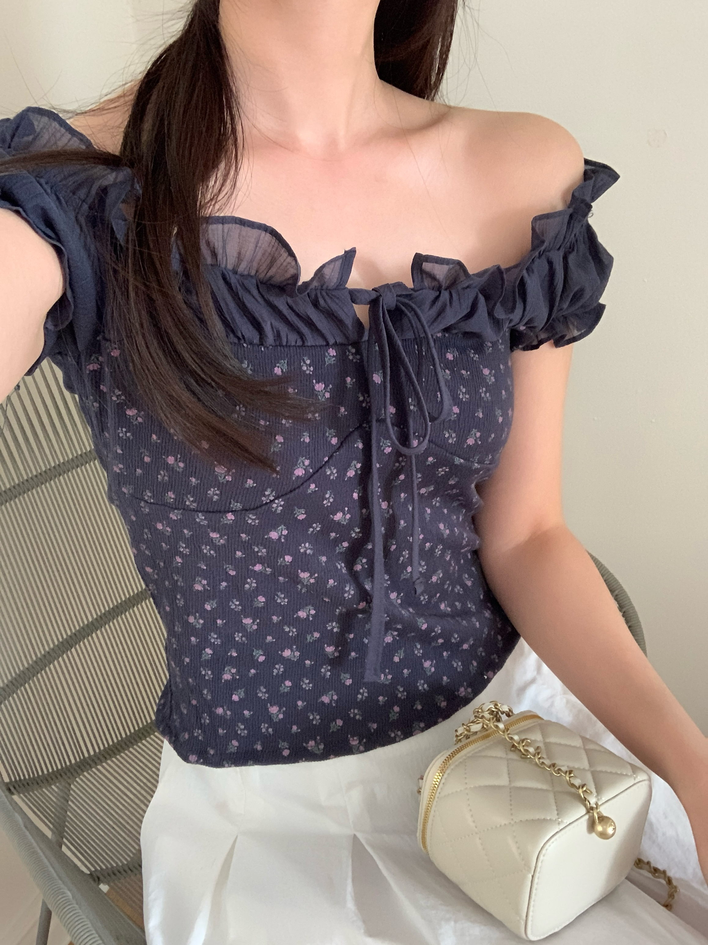 ストラップオフショルダーシャーリングフリルパフスリーブスリム半袖セミクロップド小花柄ブラウス | 詳細画像17