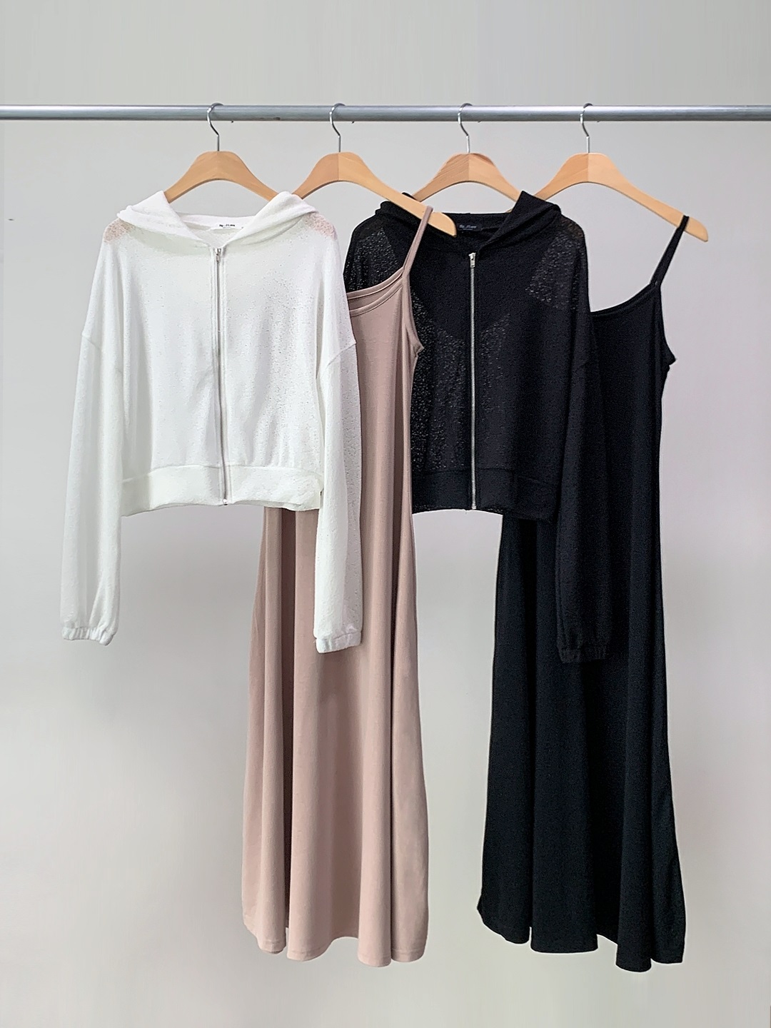 ジップアップフードロングルーズ長袖フレアAラインセミクロップドドロップショルダー無地ジップパーカーキャミワンピース | 詳細画像17