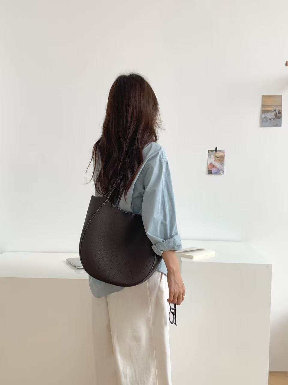 レザー調ビッグスナップボタン無地ショルダーバッグ | 詳細画像9